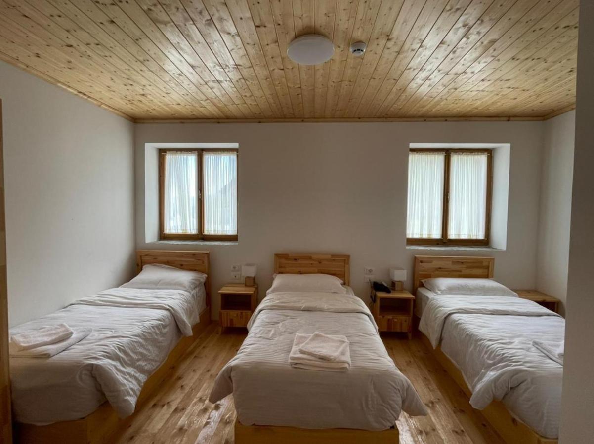 Hotel Vermoshi Tdc Ngoại thất bức ảnh